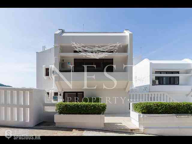 Chung Hom Kok - Coral Villas 19
