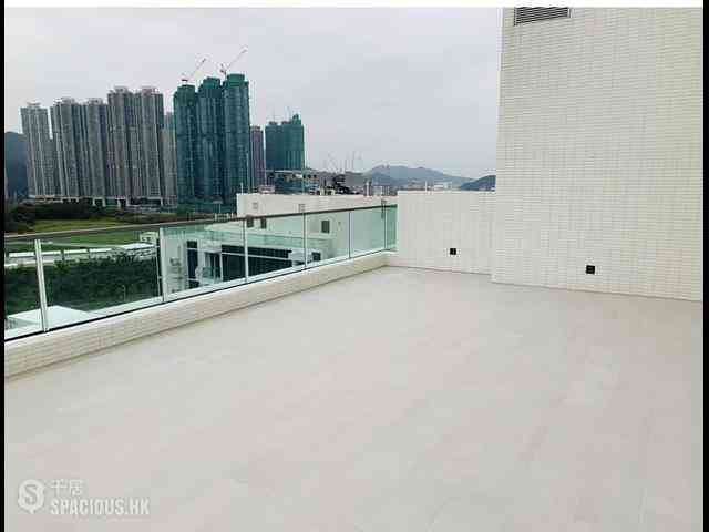 Tseung Kwan O - Monterey 02