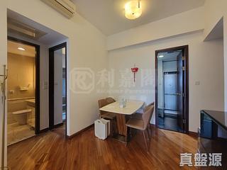 Tai Kok Tsui - The Hermitage Block 7 05