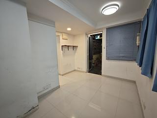 North Point - Kin Yip Mansion 04