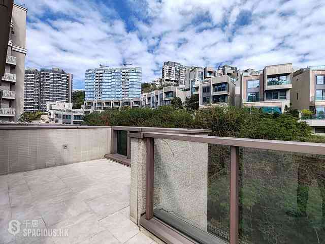 Sha Tin - Mount Regalia 05
