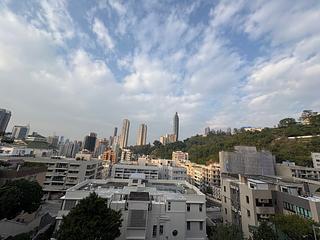 Happy Valley - 11-15, Briar Avenue 02