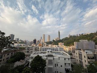 Happy Valley - 11-15, Briar Avenue 03