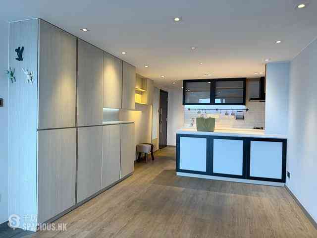 Braemar Hill - Maiden Court 02