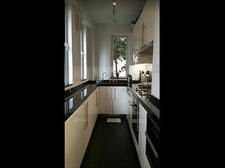 Mid Levels Central - 38C, Kennedy Road 17