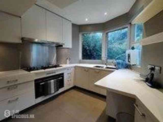 Shouson Hill - Bay Villas 03
