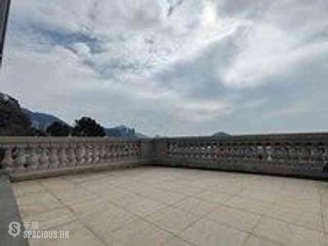 Shouson Hill - Bay Villas 07