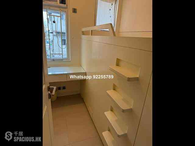 Sai Ying Pun - 224 Queen's Road West 04