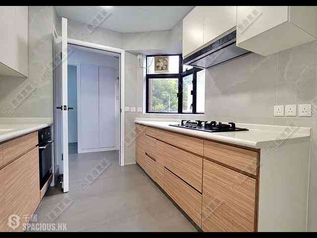 Jardines Lookout - Cavendish Heights Block 8 05