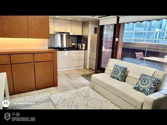 Wan Chai - Rialto Building 02