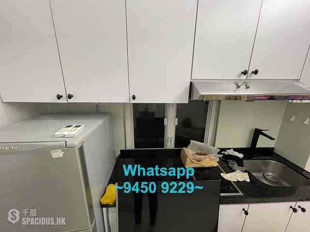 Sheung Wan - Wah Koon Building 09