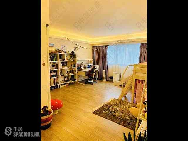 Pok Fu Lam - Villa Cecil 09