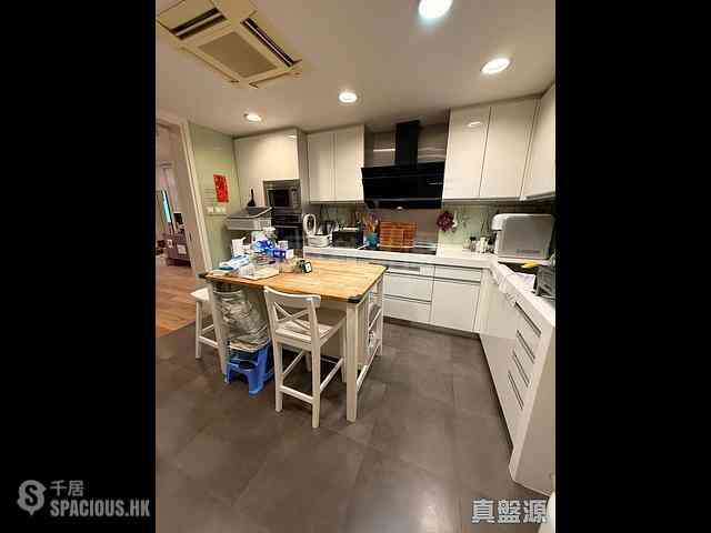Repulse Bay - Ridge Court Block C-D 01