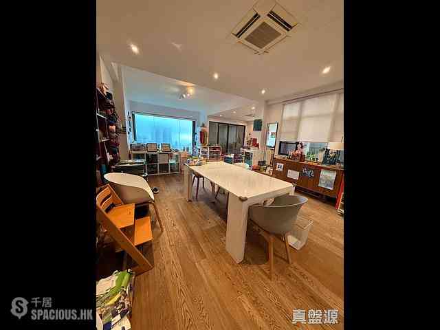 Repulse Bay - Ridge Court Block C-D 02