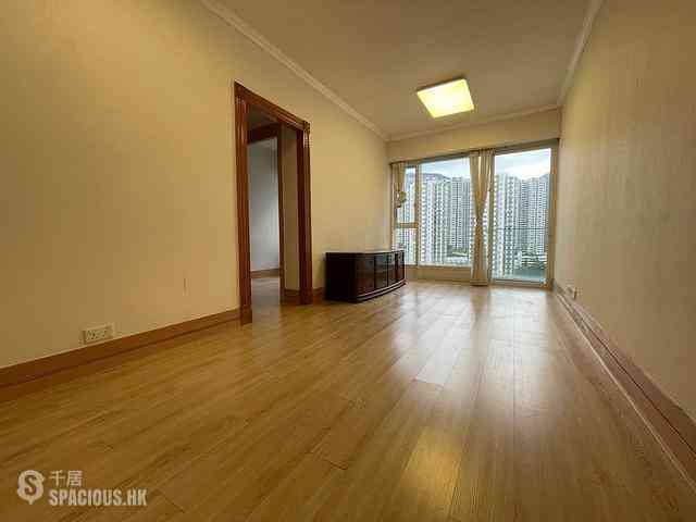 Quarry Bay - The Orchards Block 1 02