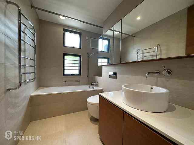 Jardines Lookout - Cavendish Heights Block 7 03