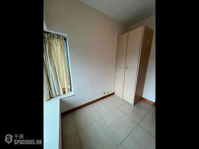 Tung Chung - Coastal Skyline Phase 3 La Rossa Block Block A (Block 7) 09