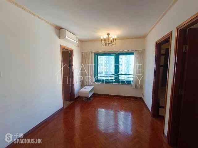 Kennedy Town - Shun Cheong Building 01