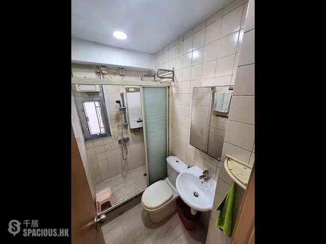 Sai Ying Pun - Po Fung Building 02