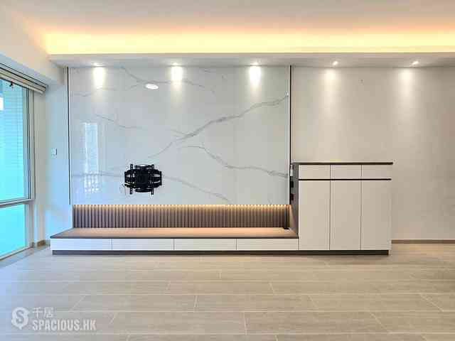 Tung Chung - Coastal Skyline Phase 4 Le Bleu Deux 06