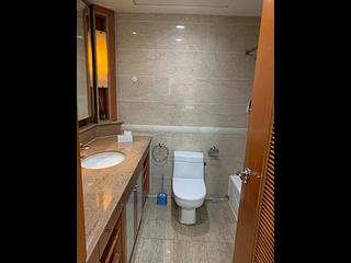 Hung Hom - Royal Peninsula Block 1 06