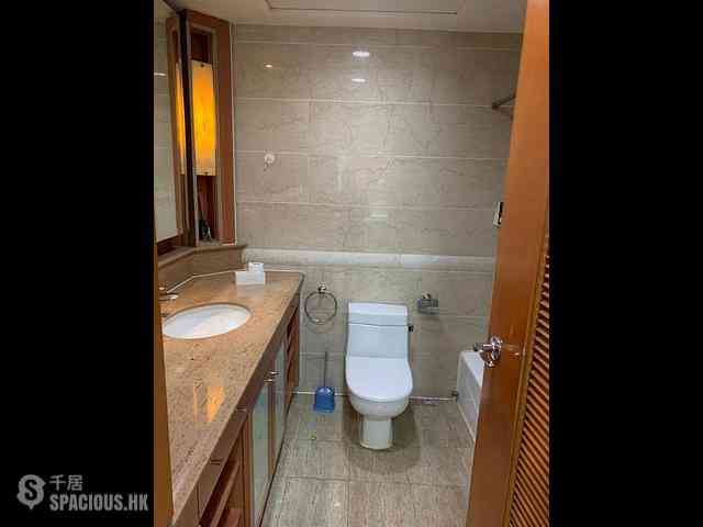 Hung Hom - Royal Peninsula Block 1 06
