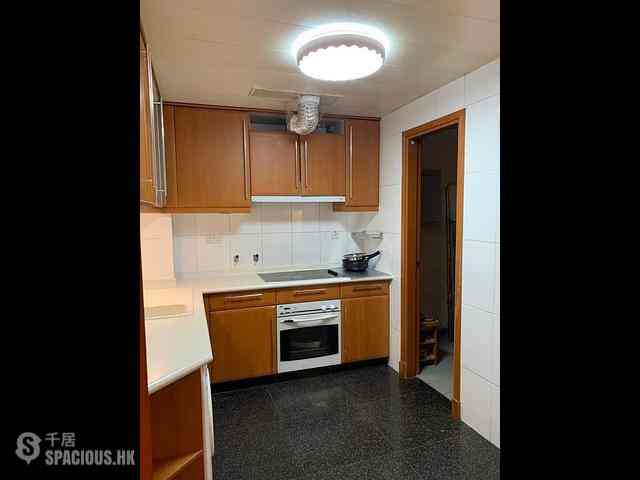 Hung Hom - Royal Peninsula Block 1 07