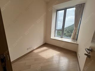 Ap Lei Chau - Larvotto Block 7 06