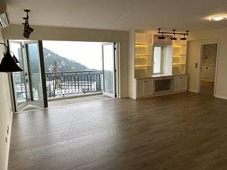 Chung Hom Kok - Villa Piubello 10