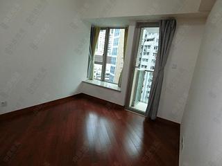 Wan Chai - The Avenue Phase 1 Block 5 07