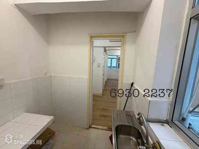 Sai Ying Pun - 21, High Street 05