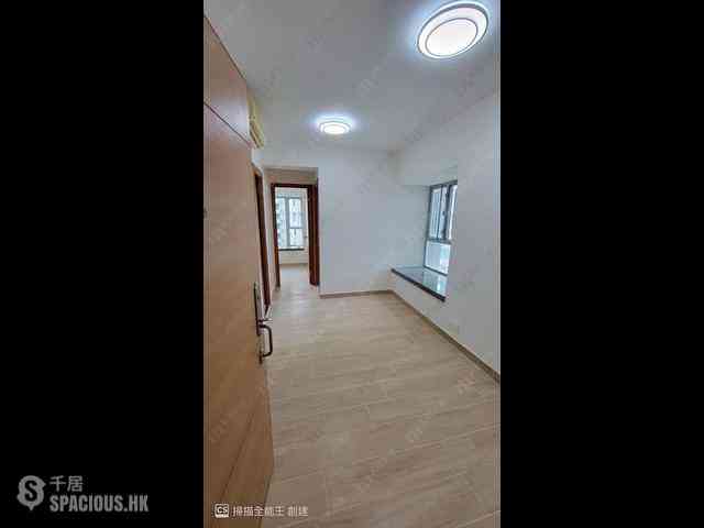 Tai Kok Tsui - Metro Harbour View Phase 1 Block 4 02