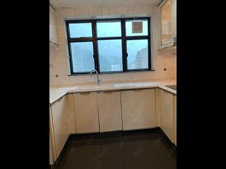 Fortress Hill - Le Sommet Block 1 02