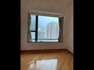 Fortress Hill - Le Sommet Block 1 04