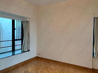 Fortress Hill - Le Sommet Block 1 06