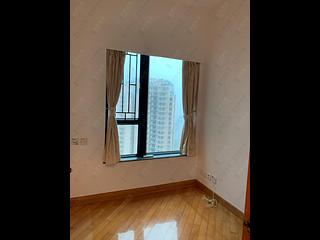 Fortress Hill - Le Sommet Block 1 07