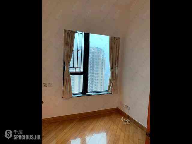 Fortress Hill - Le Sommet Block 1 07