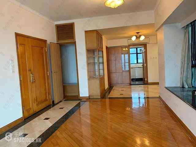Fortress Hill - Le Sommet Block 1 11