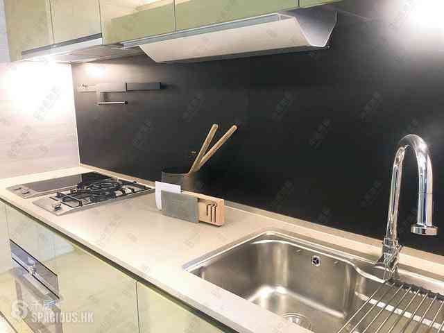North Point - Fleur Pavilia Tower 3 08