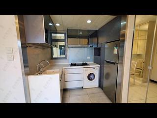 Sai Wan Ho - Grand Promenade Block 2 06