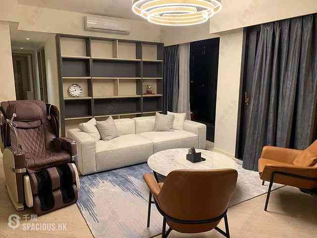 North Point - Fleur Pavilia Tower 1 03