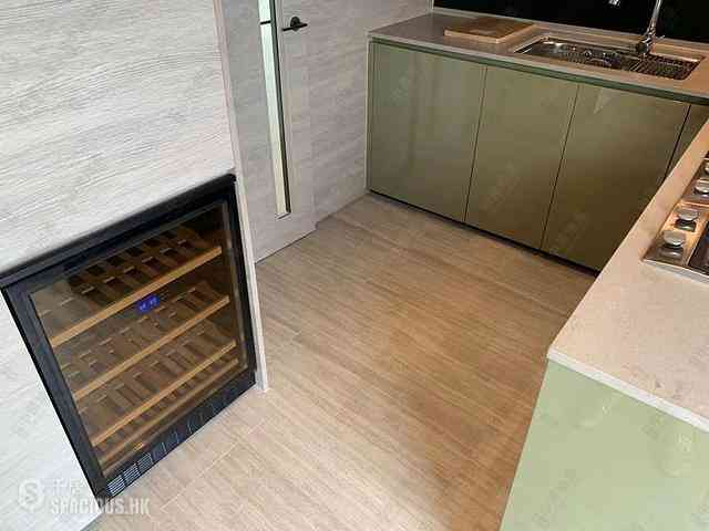 North Point - Fleur Pavilia Tower 1 13