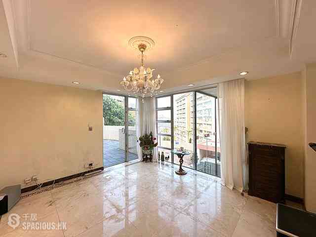 The Peak - Sunshine Villa 02