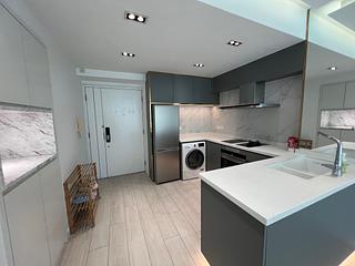 Tung Chung - Caribbean Coast Phase 1 Monterey Cove Tower 1 03