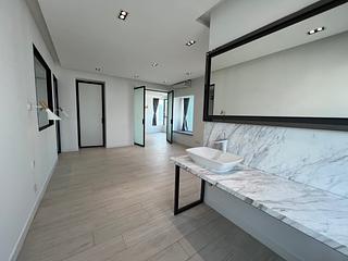 Tung Chung - Caribbean Coast Phase 1 Monterey Cove Tower 1 06