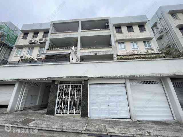 Happy Valley - 11-15, Briar Avenue 01