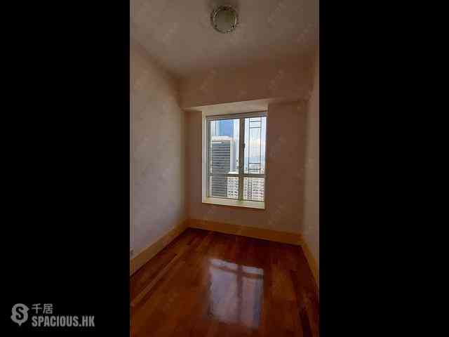 Quarry Bay - The Orchards Block 2 01