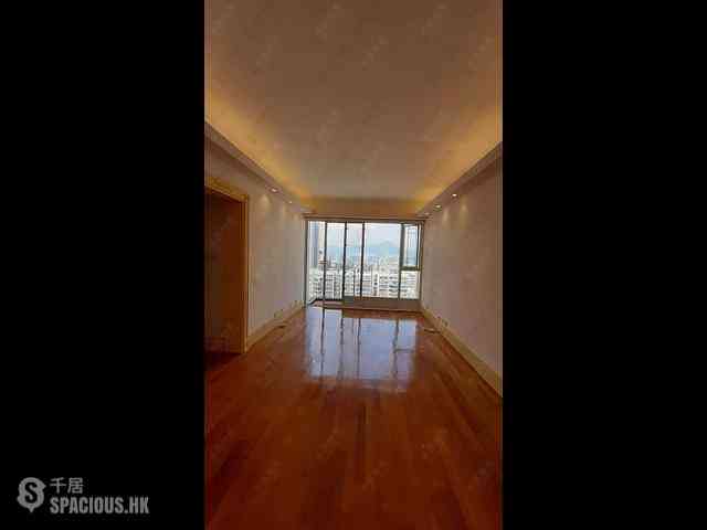 Quarry Bay - The Orchards Block 2 05