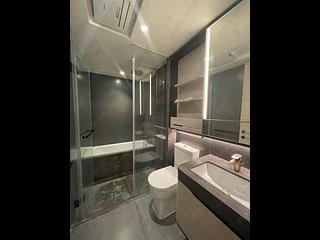 North Point - Fleur Pavilia Tower 3 06