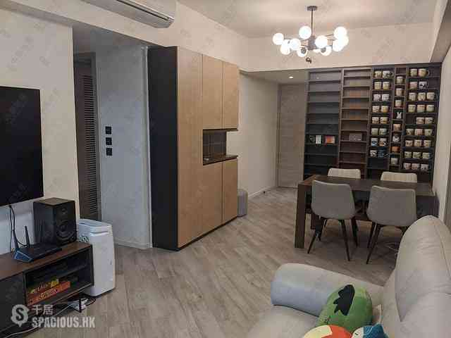 North Point - Fleur Pavilia Tower 1 01